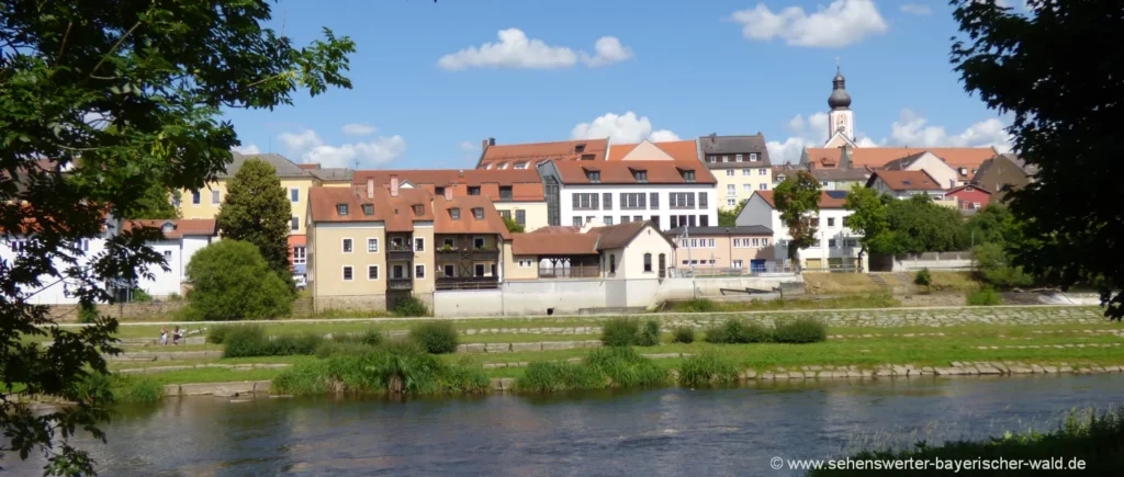 Stadt Cham Bayerischer Wald Wellnessoase in Süddeutschland Ostbayern